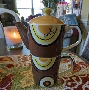 Beautiful HuesNBrews Brown & Yellow New Individual Tea Or Coffee Set.